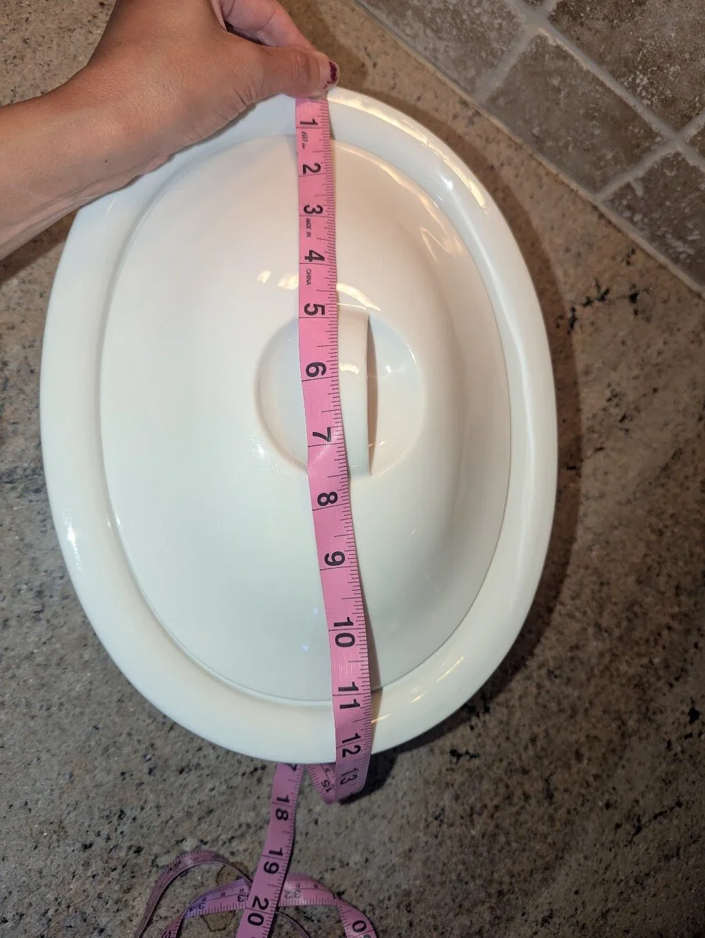 LIKE NEW Crate & Barrel Porcelain Covered Casserole Dish
